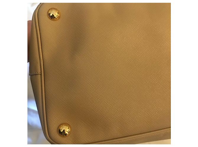 Tote Bag Prada Saffiano Lux in "Sabbia" Beige - vista 8