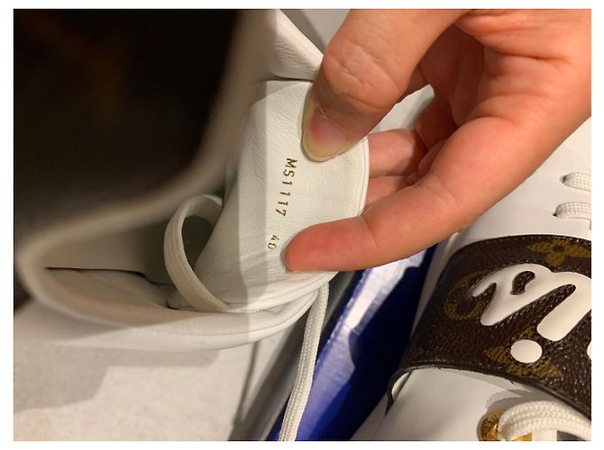 Sneakers Louis Vuitton Frontrow Bianco - vista 6