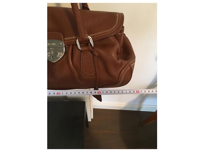 Prada Umhängetasche aus Leder Cognac Silber Hardware - Ansicht 5