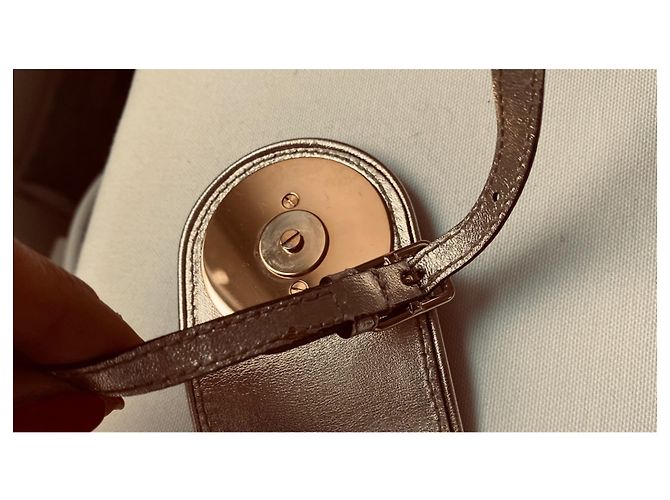 Pochette Gucci in pelle oro D'oro - vista 10