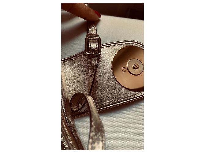 Pochette Gucci in pelle oro D'oro - vista 9