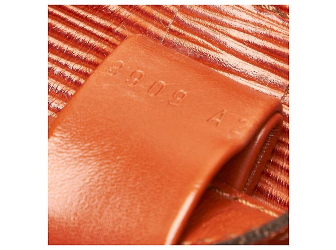 Louis Vuitton Brown Epi Randonnee PM Marrone - vue 8