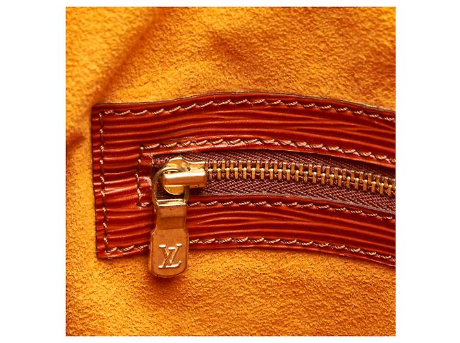 Louis Vuitton Brown Epi Randonnee PM Marrone - vue 9