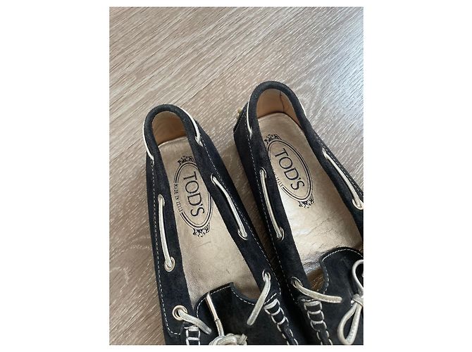 Mocassini Tod's Gommino in camoscio blu navy - vista 3