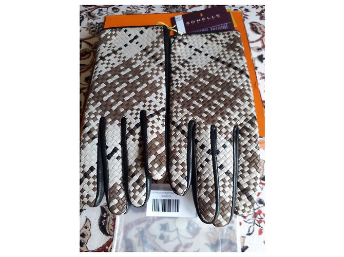 Agnelle Geflochtene Lammfell-Chloé-Handschuhe - Ansicht 2