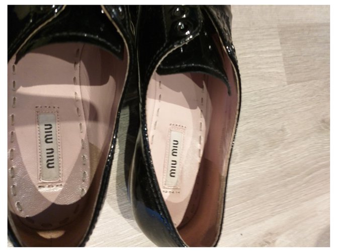 Derby Miu Miu in vernice nera Nero - vista 6