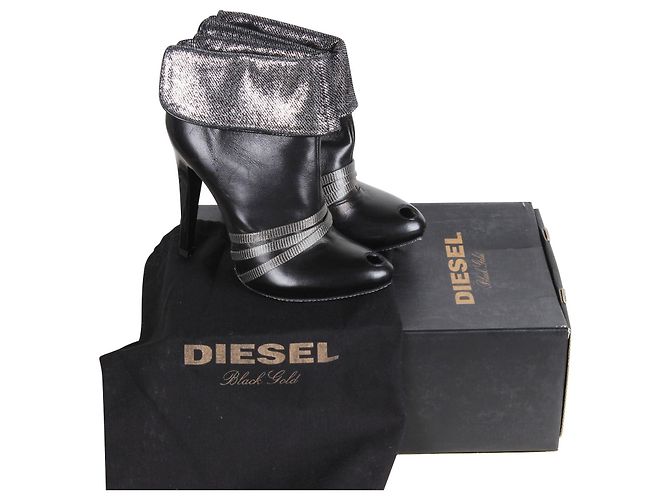 Diesel Rockpool Stiefel mit schwarzem Absatz - Ansicht 9