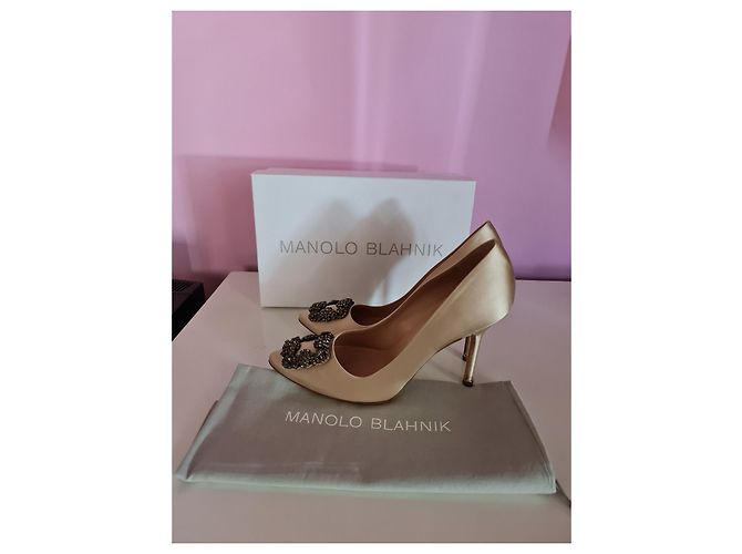 Manolo Blahnik Hangisi 105 Champagner Satinpumpe - Ansicht 3