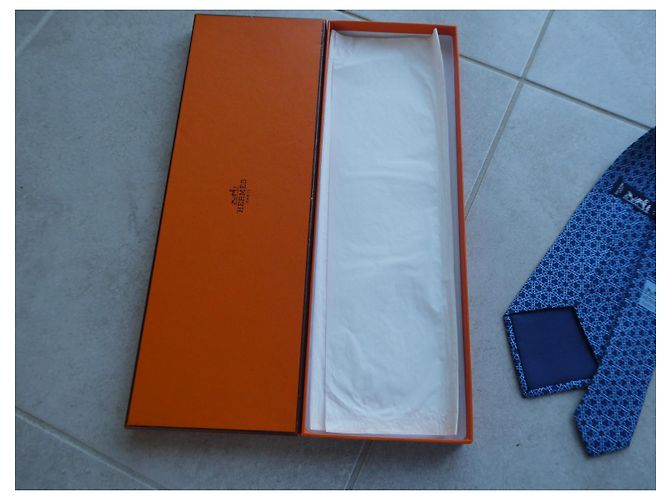 Hermès tie, new with its box Blue - view 9