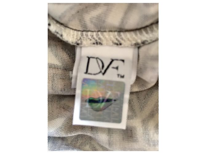 Diane Von Furstenberg Vestido cruzado de seda con estampado azteca New Julian Two de DvF Multicolor - vista 7