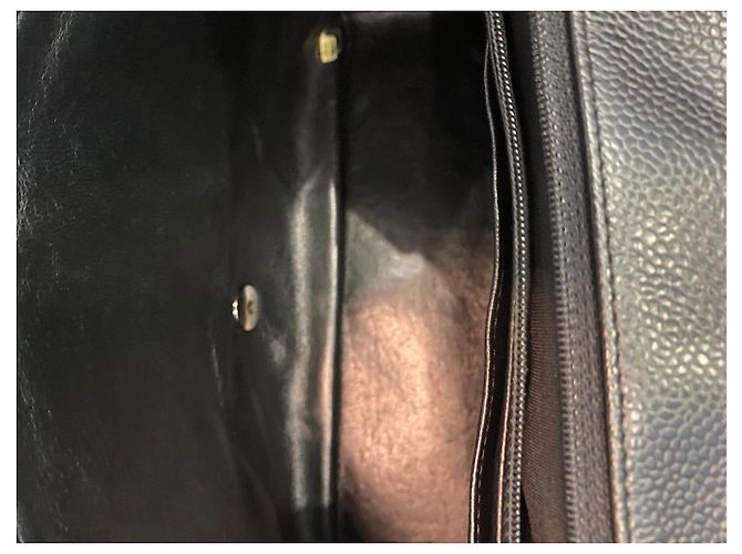 Timeless Bolsa Chanel Preto Acolchoado de Couro Caviar Clássico Jumbo com Aba Única - vista 12