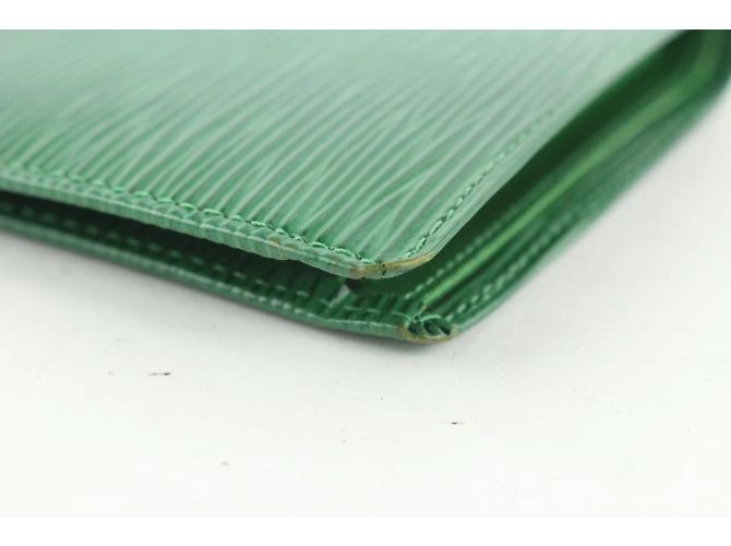 Louis Vuitton Portafoglio a libro da uomo in pelle Epi Borneo verde Slender Multiple - vista 4