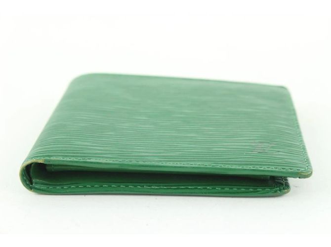 Louis Vuitton Portafoglio a libro da uomo in pelle Epi Borneo verde Slender Multiple - vista 6