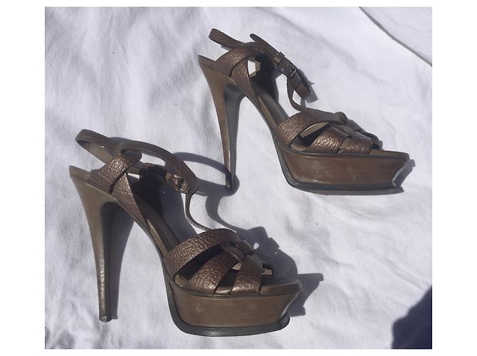Yves Saint Laurent Sandali YSL Tribute in pelle martellata bronzo - vista 6