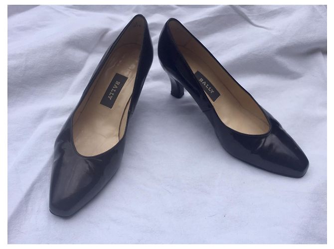 Bally dunkelbraune Lackpumps - Ansicht 2