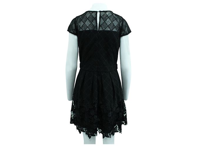 Comptoir Des Cotonniers Schwarzes Spitzenkleid mit zartem V-Ausschnitt - vue 3