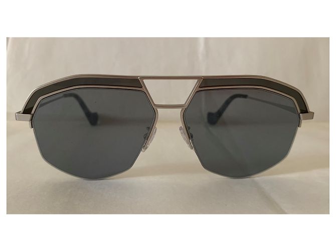 Loewe Graue geometrische Pilotenbrille - Ansicht 12
