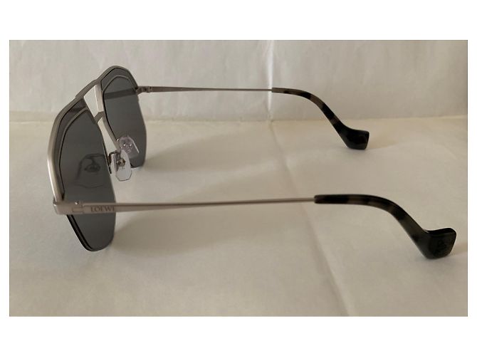 Loewe Graue geometrische Pilotenbrille - Ansicht 4