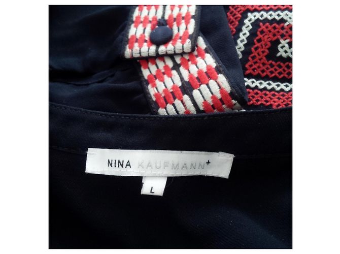 Nina Kaufmann Ballonärmel, besticktes Kleid. Größe L. Rot Roh Marineblau - Ansicht 11