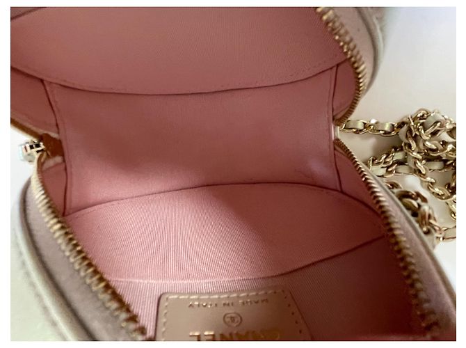 Chanel Tasche mit Kette - Ansicht 10