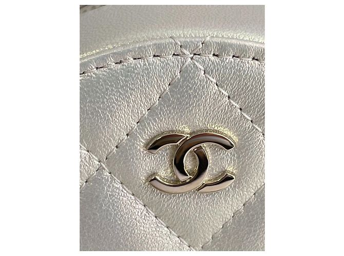 Chanel Tasche mit Kette - Ansicht 13