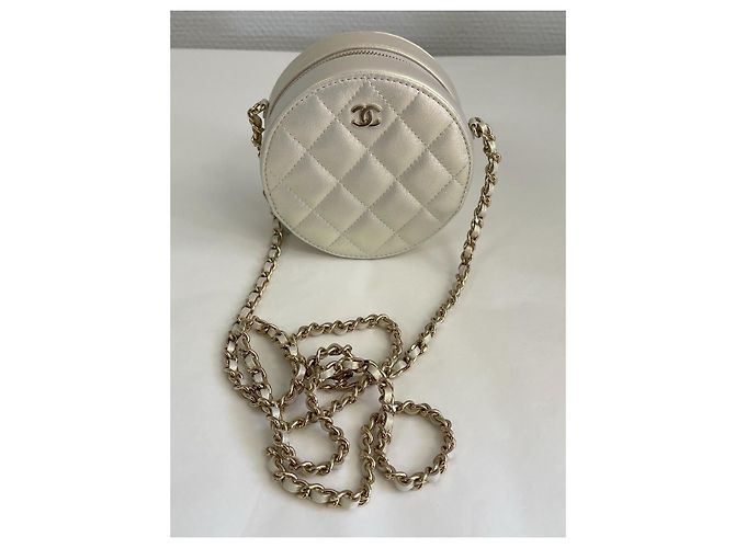 Chanel Tasche mit Kette - Ansicht 2