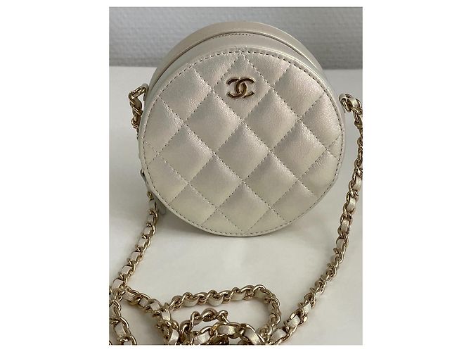 Chanel Tasche mit Kette - Ansicht 3