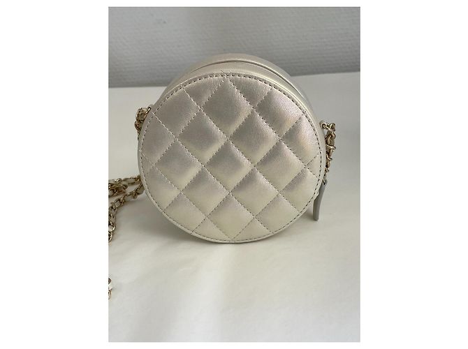 Chanel Tasche mit Kette - Ansicht 4