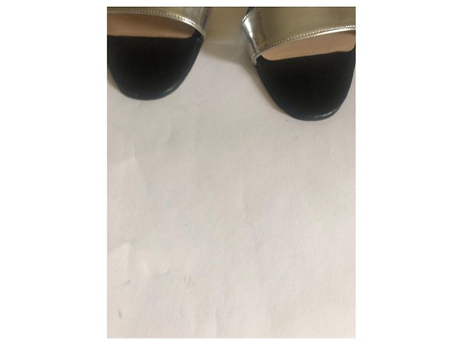 Sandali Manolo Blahnik argento metallizzato e pelle nera Nero - vista 5