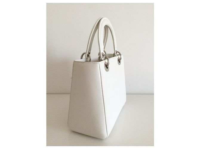 Borsa a mano Christian Dior Lady Dior in pelle bianca Bianco - vista 3