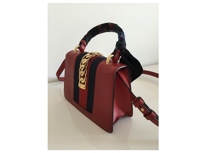 Mini borsa Gucci Sylvie in pelle rossa Rosso - vista 2