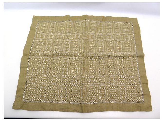 Hermès LOT HERMES 4 SERVIETTES DE TABLE MOTIFS GEOMETRIQUES EN  LIN CAMEL LINEN NAPKINS - vue 8