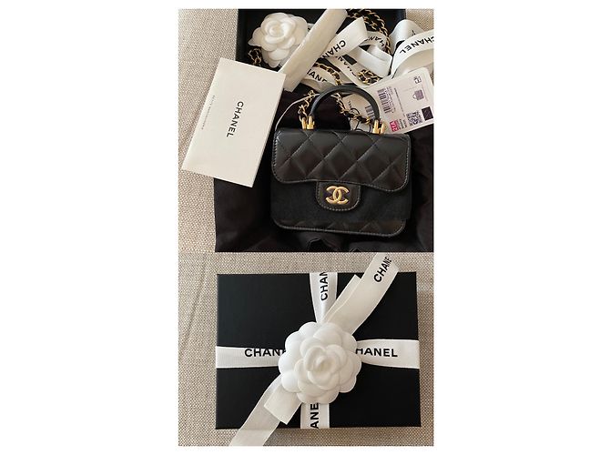 Chanel Portamonete con patta in pelle di agnello nera Runway con catena Nero - vista 12