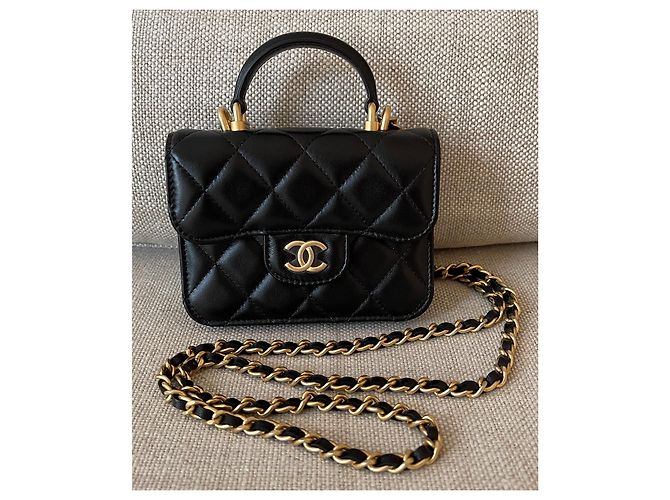 Chanel Portamonete con patta in pelle di agnello nera Runway con catena Nero - vista 2