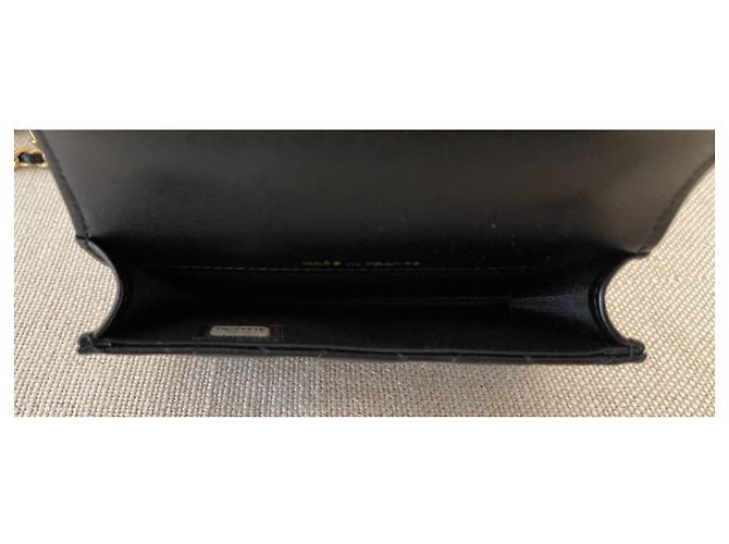 Chanel Portamonete con patta in pelle di agnello nera Runway con catena Nero - vista 8