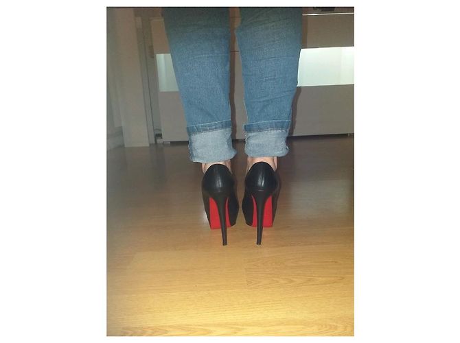 Christian Louboutin Bianca 140 Kid Pumps Black Leather 38 ref