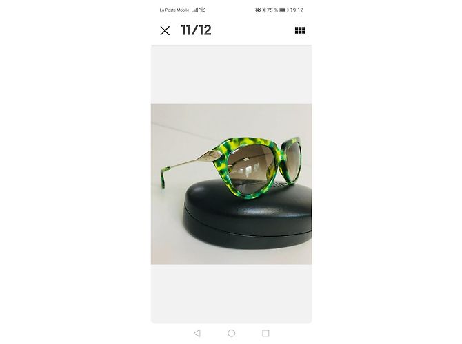 Alexander Mcqueen Des lunettes de soleil - vue 2