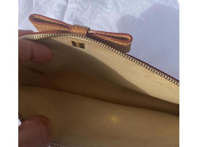 Louis Vuitton fiore di ciliegio Rosso Beige D'oro Crema - vista 3