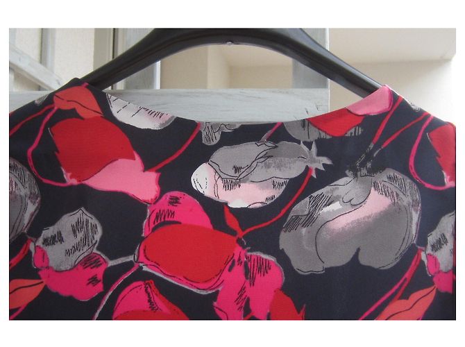 Top de seda Diane Von Furstenberg Rojo Floating Florals Night Roja - vista 9