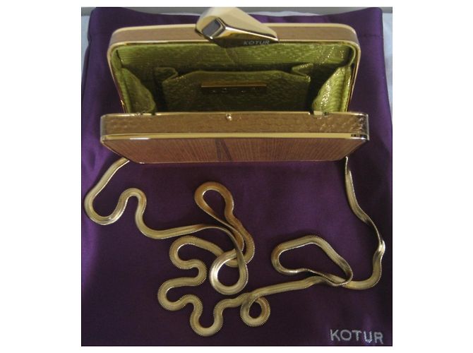 Kotur Joret Minaudière in Legno e Pelle di Serpente Marrone Gold hardware - vista 5