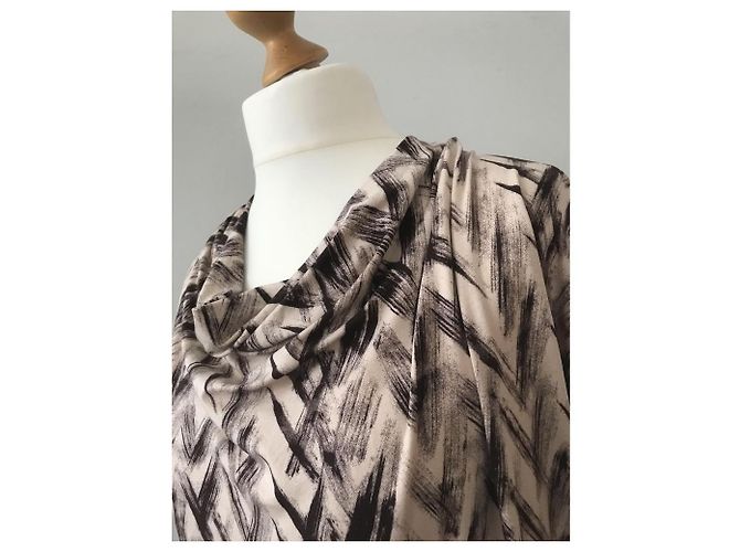Nicole Fahri Vestido Nicole Farhi con estampado Chevron de viscosa con cinturón - vista 7