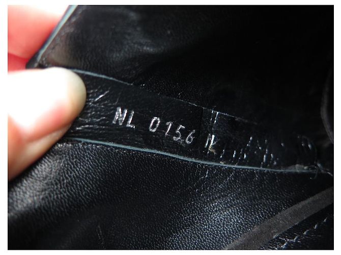 SCARPE BASSE LOUIS VUITTON SPIKES 37.5 Stivaletti in camoscio nero - vista 10