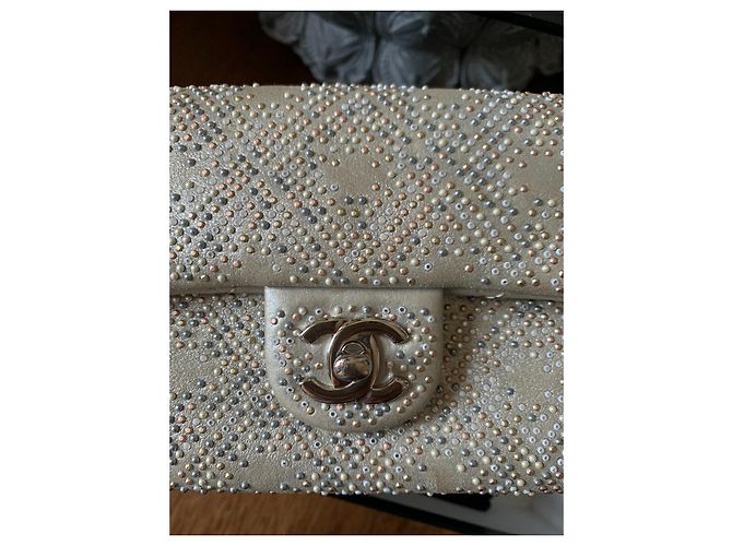 Timeless Chanel Mini-Umhängetasche Beige - Ansicht 4