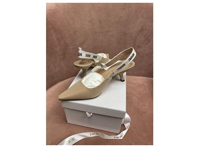 Sandálias Slingback Christian Dior Bege Tamanho 38 - vista 9