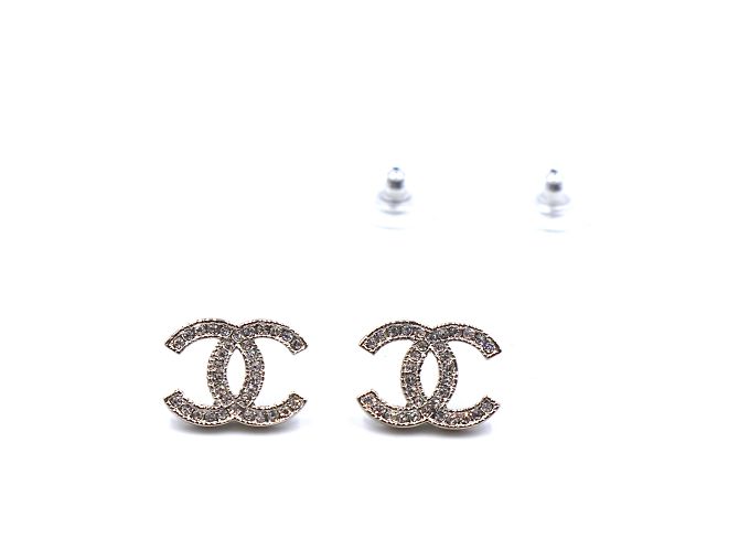 Timeless Orecchini a bottone CC senza tempo con cristalli d'argento Chanel - vista 4