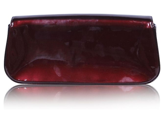 Louis Vuitton Clutch de charol Sobe burdeos Roja - vista 3