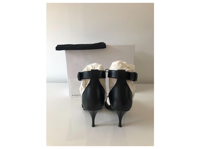 Sandali Givenchy in pelle nera con tacco 8cm Nero - vista 4