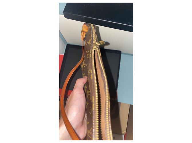 Pochette Louis Vuitton Marrone in Tela - vista 4