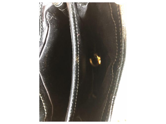 Yves Saint Laurent Tasche Schwarz Lackleder mit Sternnähten - Ansicht 8