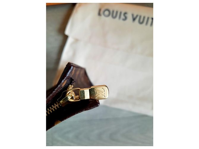 Pochette Louis Vuitton 26 Marrone Chiaro Marrone Scuro Pelle - vista 2